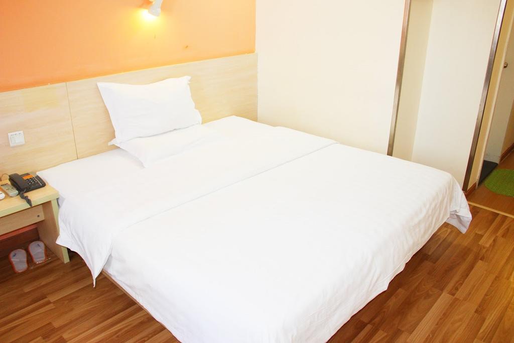 7Days Inn Qionghai Bus Station Экстерьер фото