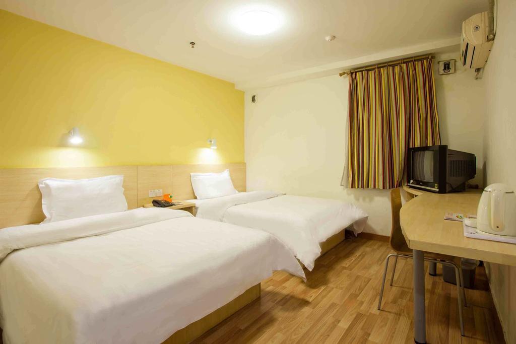 7Days Inn Qionghai Bus Station Номер фото